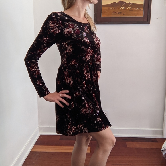 Velvet Baby Doll Dress Floral - Picture 4 of 11